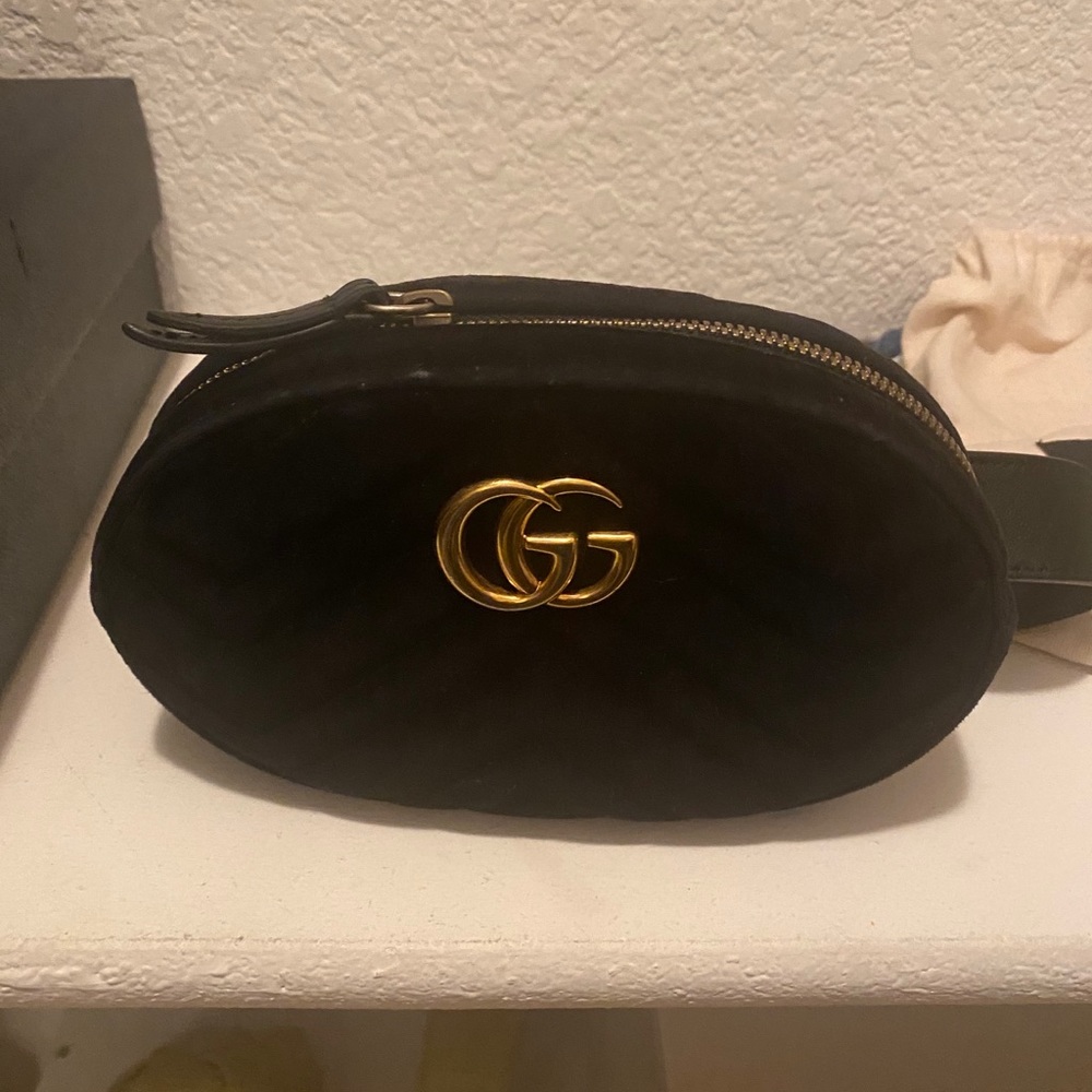 AUTHENTIC GUCCI WAIST BAG